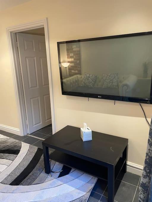 Flat 3 Meadow View Cozy Getaway Apartment Hurst Exterior foto