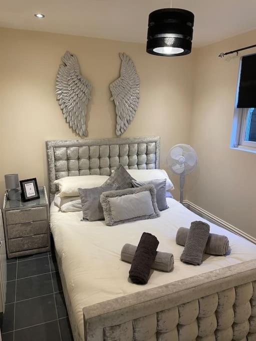 Flat 3 Meadow View Cozy Getaway Apartment Hurst Exterior foto